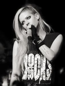 Avril Lavigne (Foto tomada de su facebook oficial)
