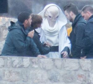 cool-set-photos-poe-dameron-news-for-star-wars-viii-916620