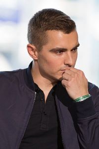 El actor estadounidense Dave Franco hermano del actor james franco