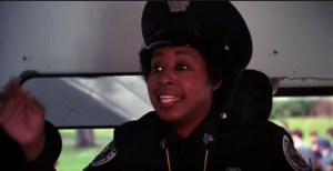 Marion Ramsey actriz conocida por su rol de la oficial Laverne Hooks en Police Academy (locademia de Policia) falleció a sus 73 años